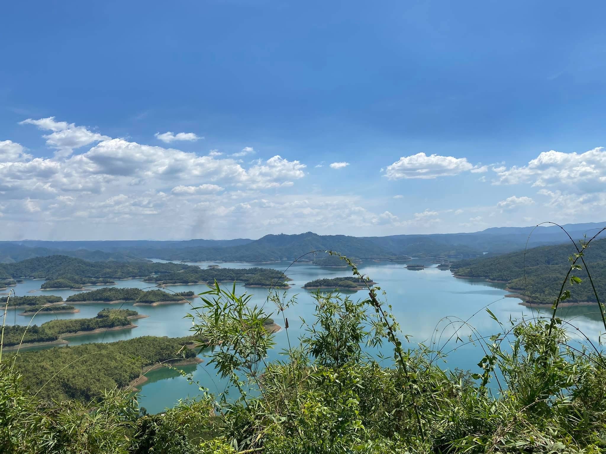 Cảnh quan nghỉ dưỡng tại Tà Đùng